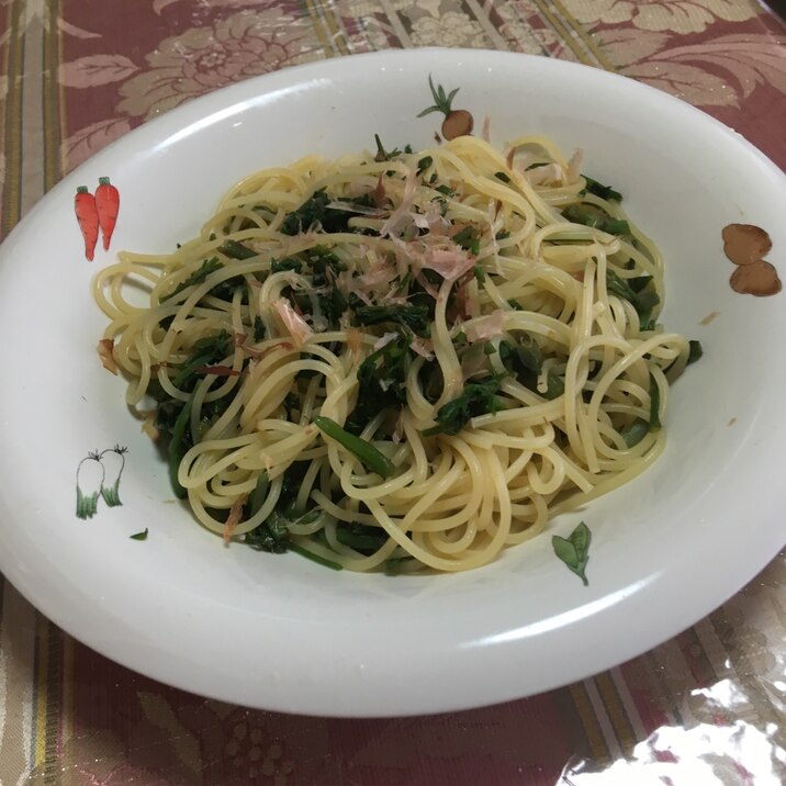 ホロ苦さがたまらない☆せりのパスタ☆